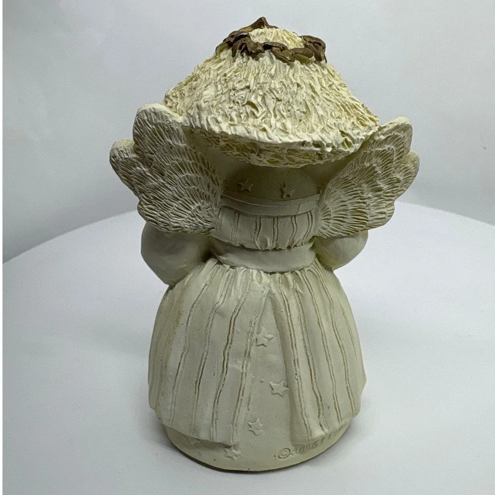Abbey Press Angel Figurine Friend a‎ Blessing to Treasure Collectible Figurine